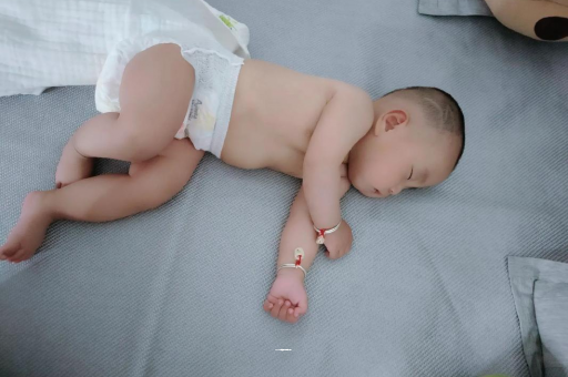冠县怀孕多久会显肚子